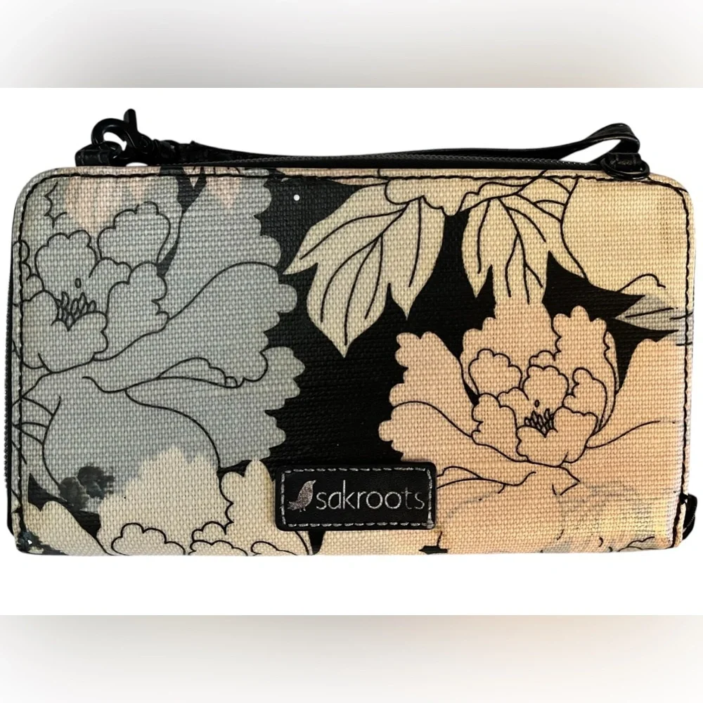Sakroots Floral Clutch in Black and Cream